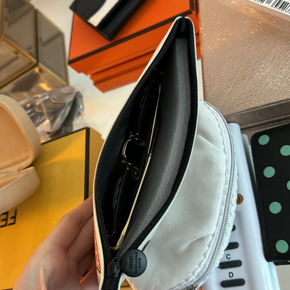 Marianne Kate Pencil Case/ glasses pouch/ long wallet - Picture 3 of 3